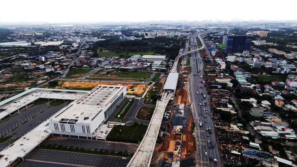 Hình ảnh tuyến Metro số 1 Bến Thành - Suối Tiên đang được xây dựng
