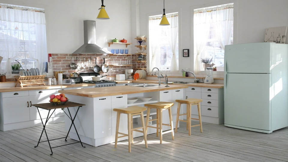 Tủ bếp thông minh được thiết kế có bàn xoay. Giúp cho việc lấy đồ dùng trở nên nhanh chóng hơn.
