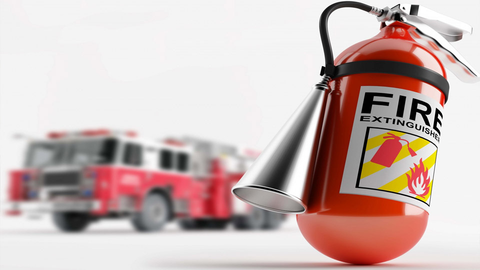 Để đảm bảo an toàn bạn cần lắp đặt bình chữa cháy và hướng dẫn các thành viên trong nhà có thể sử dụng được trong trường hợp khẩn cấp.